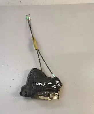 Toyota Corolla E140 E150 Front door lock