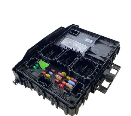 Ford Escape IV BSM Control unit NU5T15604CCFF F005V04141