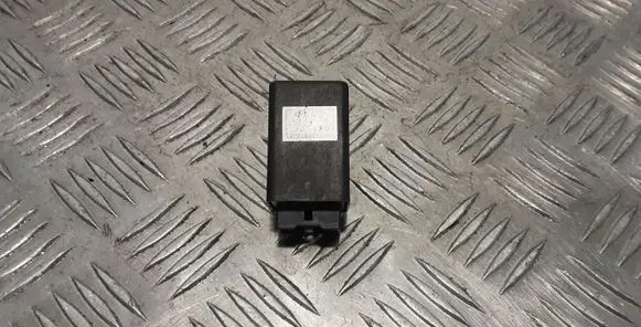 Hyundai Santa Fe Other relay 952402W100