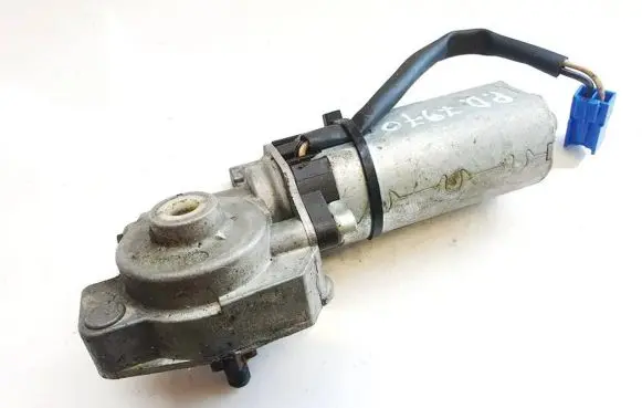 Mercedes-Benz C W203 Seat adjustment motor a2038203642 1-1343-01