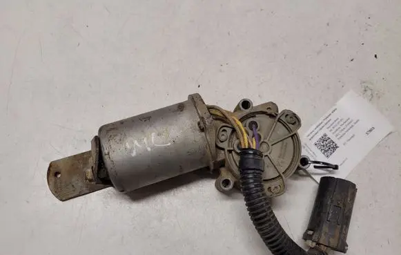 Mercedes-Benz ML W163 Wiper motor