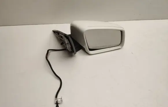 Mercedes-Benz C W204 Front door electric wing mirror A2048105416