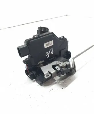 Audi A4 S4 B7 8E 8H Rear door lock 8E2837015C