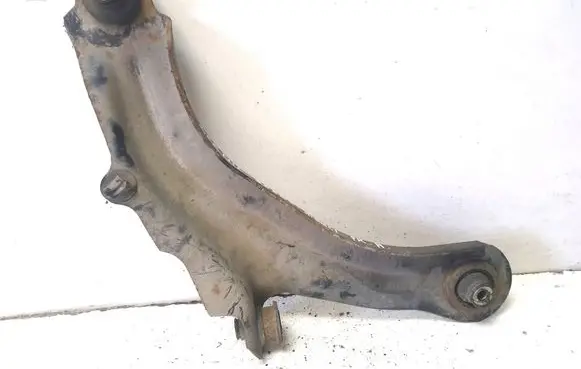 Renault Scenic II - Grand scenic II Front lower control arm/wishbone 