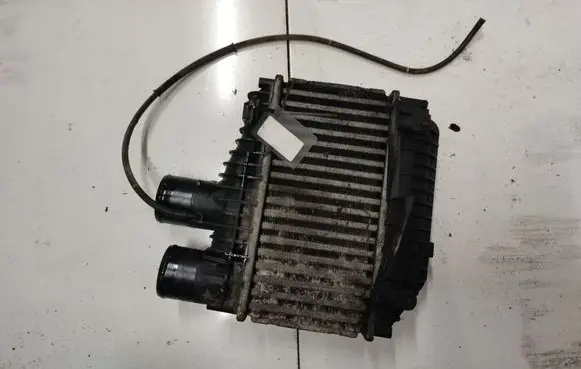 Toyota Avensis T250 Intercooler radiator 