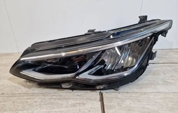 Volkswagen Golf VIII Headlight/headlamp 5H1941005