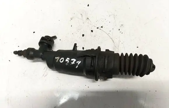 Peugeot 406 Clutch master cylinder k19500