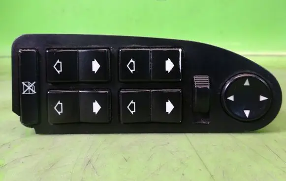 BMW 5 E39 Quarter vent window switch 8368966