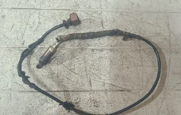Audi A4 S4 B5 8D Lambda probe sensor 021906265AC