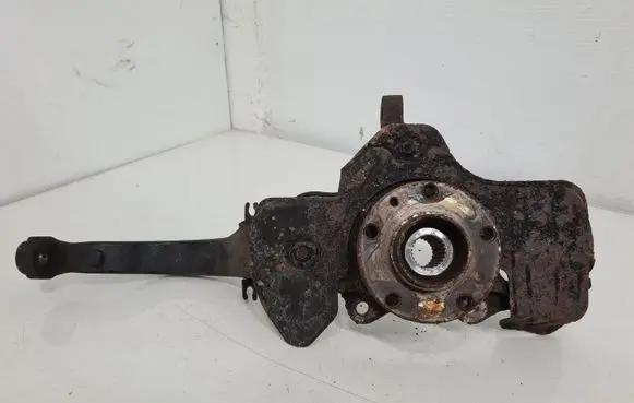 Alfa Romeo 147 Front wheel hub spindle knuckle