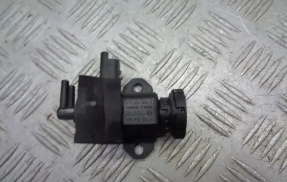 Citroen C5 Vacuum valve 9635704380