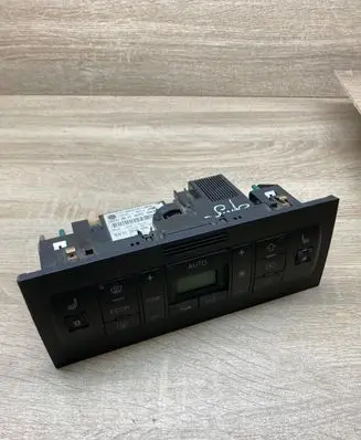 Audi A3 S3 8L Climate control unit 8L0820043J
