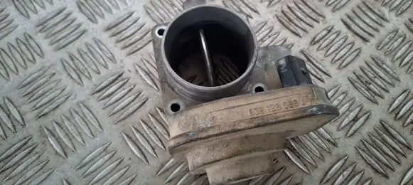 Volkswagen Caddy Throttle valve 038128063J