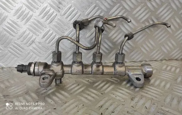 Opel Insignia A Fuel main line pipe 55576177 0445214221