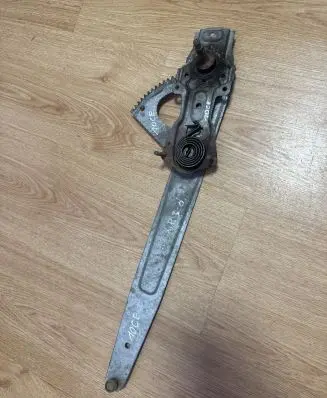 Citroen AX Front door manual window regulator 