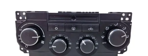 Jeep Grand Cherokee (WK) Climate control unit P55111011AK