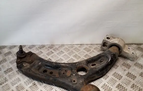 Volkswagen PASSAT B7 Front lower control arm/wishbone 1006100014