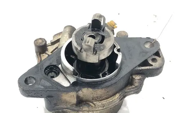 Opel Meriva A Vacuum pump 73501167
