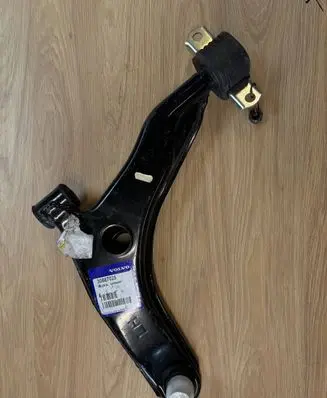 Volvo S40, V40 Front control arm 30887025