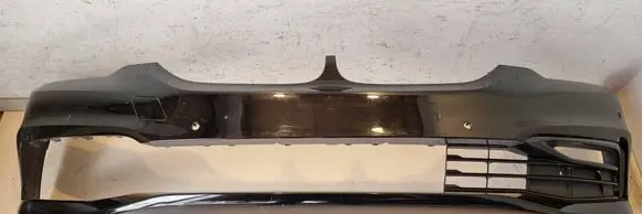 BMW 5 G30 G31 Front bumper 7385336