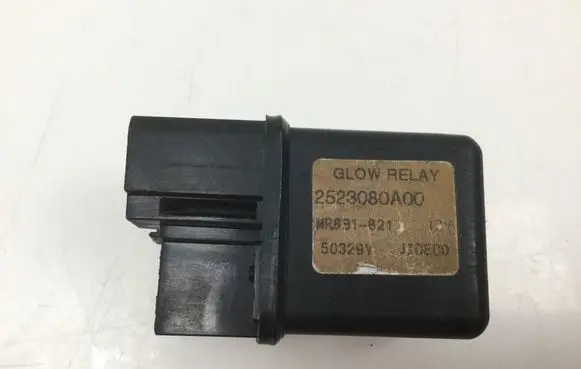 Glow plug pre-heat relay