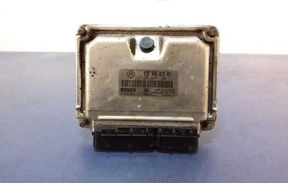 Volkswagen Polo IV 9N3 Engine control unit/module ECU 038906019NC