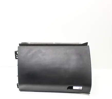 Glove box