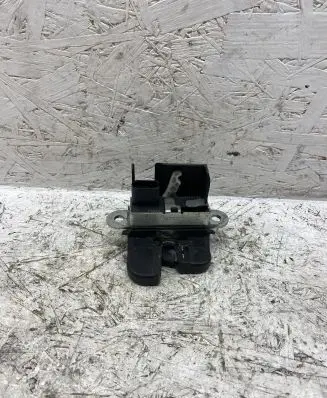 Volkswagen Golf VII Tailgate/trunk/boot lock/catch/latch 5G6827505