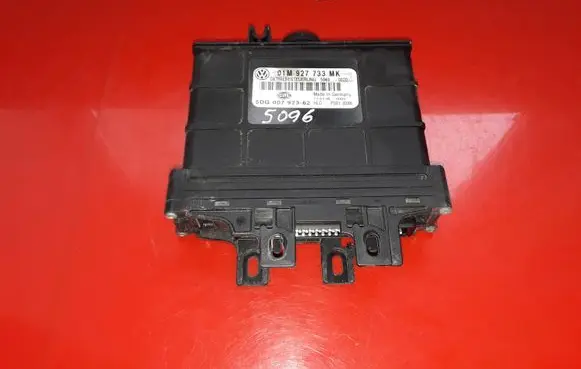 Skoda Octavia Mk1 (1U) Gearbox control unit/module 01M927733MK 5DG00792362 PS010366
