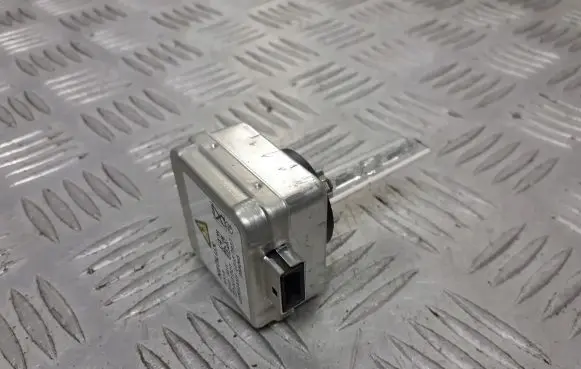 Mercedes-Benz E W211 Xenon control unit/module NEOLUXD1S