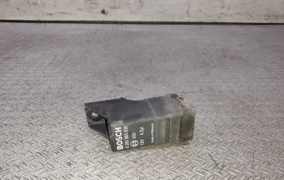 Fiat Ducato Glow plug pre-heat relay 0281003039