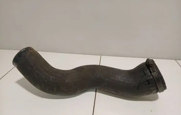Volvo XC90 Intercooler hose/pipe