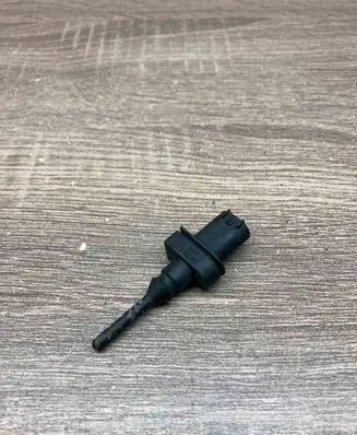 BMW 5 E60 E61 Outside/external air temperature sensor 8360625