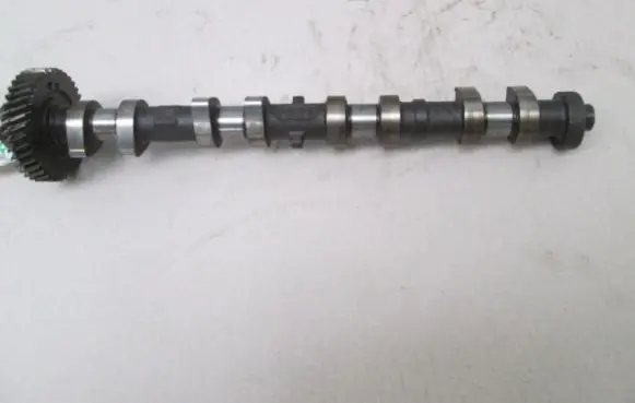 Toyota Carina T190 Camshaft 