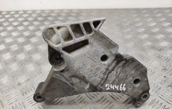 Skoda Yeti (5L) Engine mounting bracket 03L199207