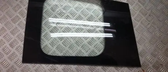 Mazda 5 Rear side window