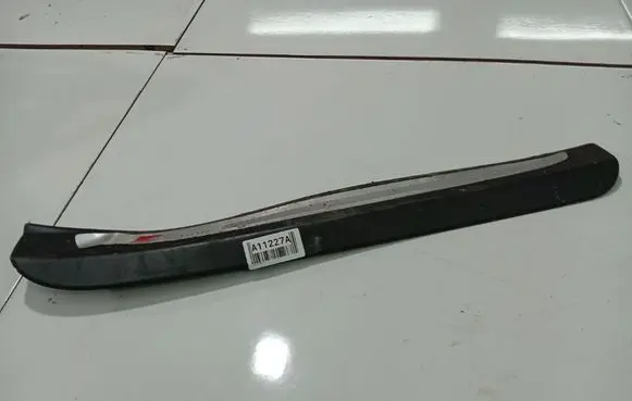 Audi Q7 4L Front sill trim cover 4L0853374C