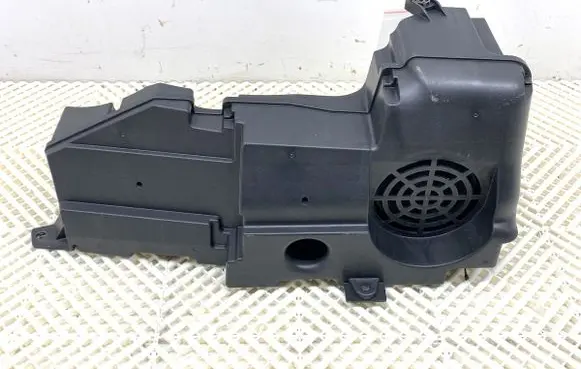 Audi A6 S6 C7 4G Subwoofer speaker 4G9035381A