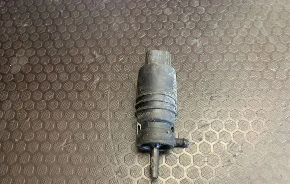 BMW 7 F01 F02 F03 F04 Windscreen/windshield washer pump 6934160 18385611 3095102