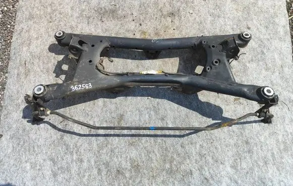 Suzuki Kizashi Rear coil spring 4670057L00