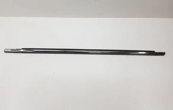 Ford Mondeo MK V Front door glass trim molding DS73F20562 DS73F25604