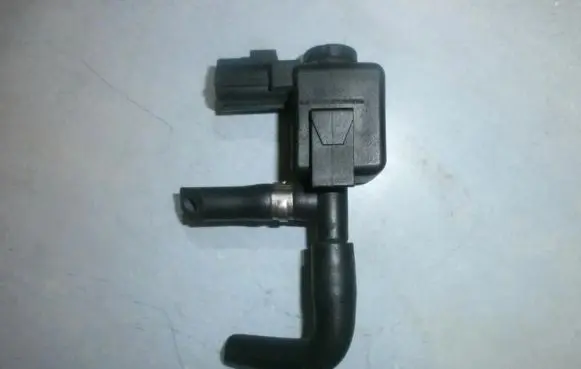 Ford Mondeo Mk III Turbo solenoid valve 1s719c915