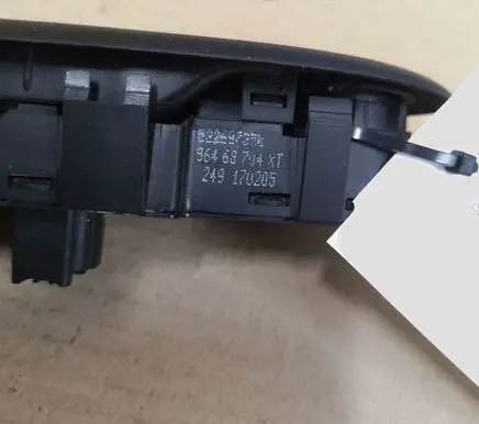 Peugeot 407 Electric window control switch 96468704XT