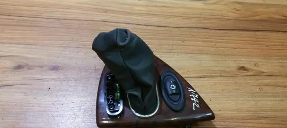 Traction control (ASR) switch