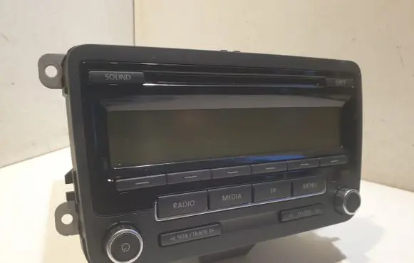 Radio/CD/DVD/GPS head unit