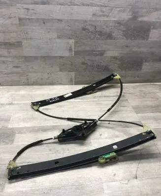 Skoda Octavia Mk4 Front window lifting mechanism without motor 5E0837461B 7100101 1021C05535105