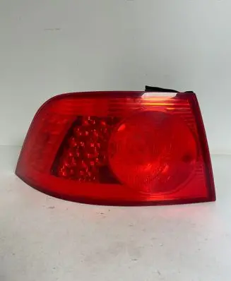 Volkswagen Phaeton Rear/tail lights
