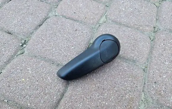 Opel Vivaro Seat adjustment knob 1215545X