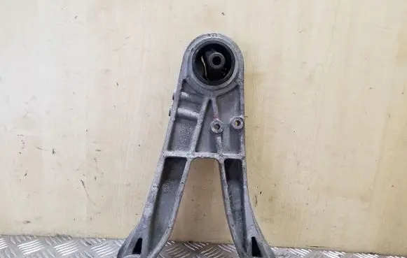 Volvo S70 V70 V70 XC Engine mounting bracket 3524347