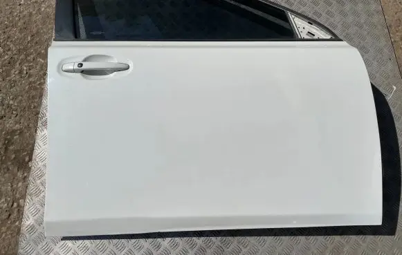 Subaru Outback Front door